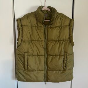 Free people movement in a bubble puffer